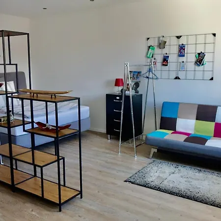 Design By Interior - Bahnhofnaehe, Ruhig, Modern, Arbeitsplatz, Ebk Apartamento Kassel