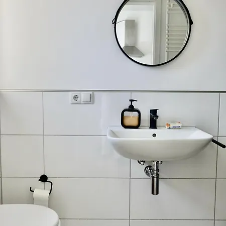 Design By Interior - Bahnhofnaehe, Ruhig, Modern, Arbeitsplatz, Ebk *